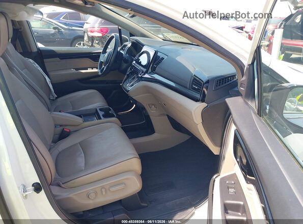 5FNRL6H98NB016864 2022 HONDA ODYSSEY White Вид салону спереду