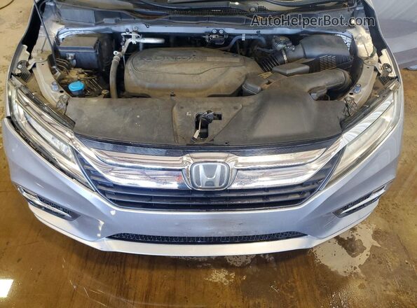 5FNRL6H9XJB099501 2018 HONDA ODYSSEY Silver Engine compartment view