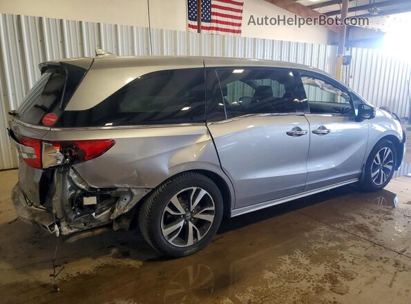 5FNRL6H9XJB099501 2018 HONDA ODYSSEY Silver Rear right