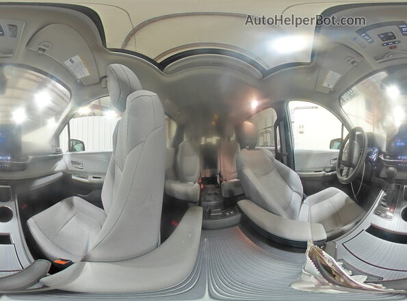 5FNRL6H9XJB099501 2018 HONDA ODYSSEY Silver 
