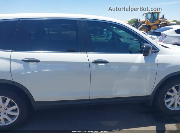5FNYF5H11LB028293 2020 HONDA PILOT White Вид задньої частини салону