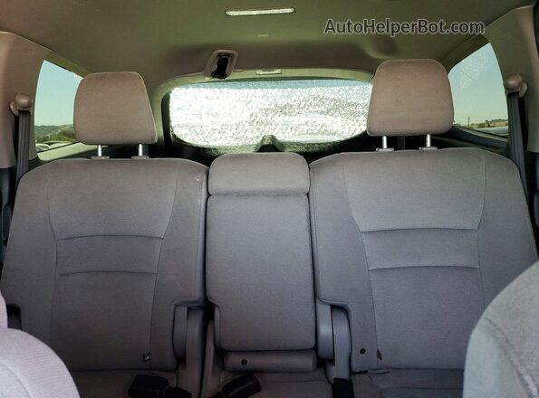 5FNYF5H35LB020568 2020 HONDA PILOT Blue Rear seats view