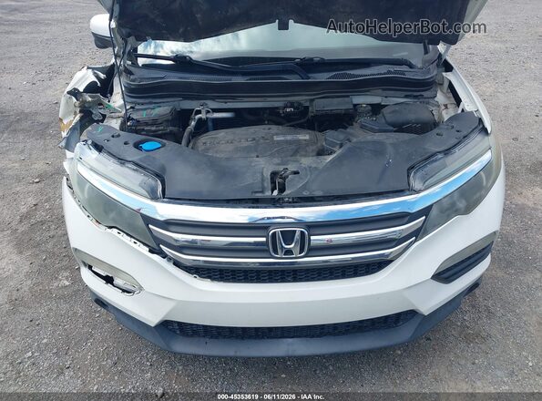 5FNYF5H37JB024084 2018 HONDA PILOT White Widok z tyłu