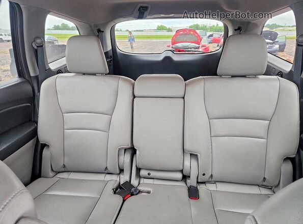 5FNYF5H52JB005167 2018 HONDA PILOT Черный 