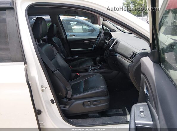5FNYF5H52JB020915 2018 HONDA PILOT Белый Вид салона спереди