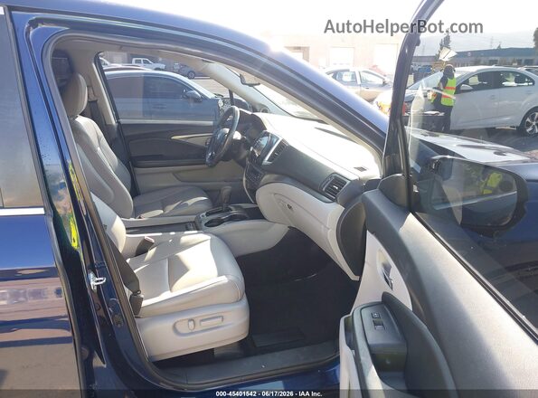 5FNYF5H54JB014467 2018 HONDA PILOT Синий Вид салона спереди