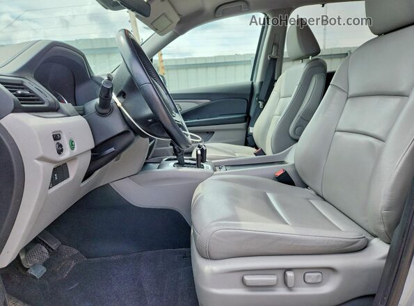 5FNYF5H54KB004295 2019 HONDA PILOT Silver 