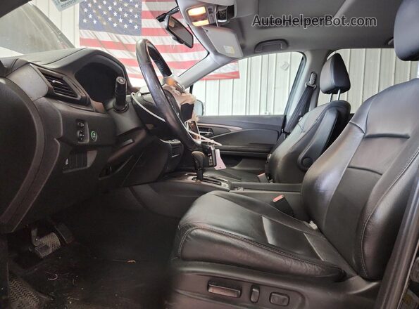 5FNYF5H58JB020000 2018 HONDA PILOT Black Вид салону спереду