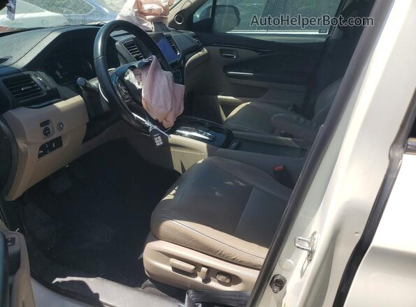 5FNYF5H64KB001986 2019 HONDA PILOT White Front interior view