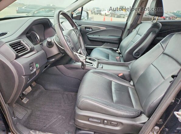 5FNYF5H71JB011978 2018 HONDA PILOT Черный Вид салона спереди