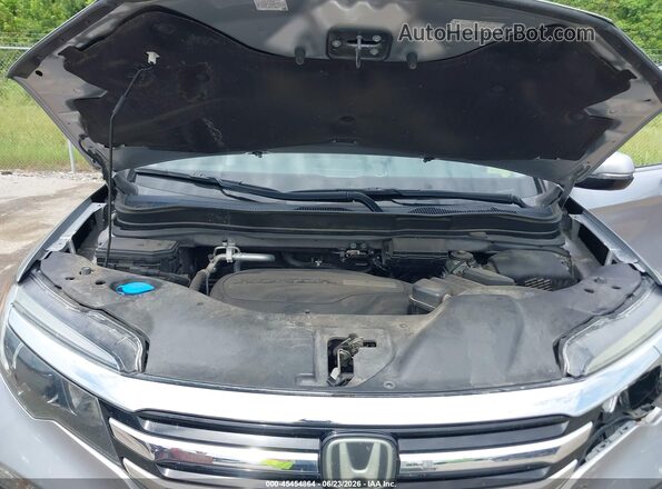 5FNYF5H92HB030356 2017 HONDA PILOT Silver Widok z tyłu