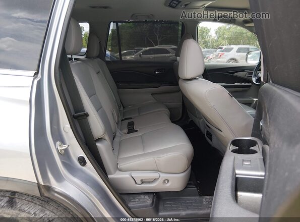 5FNYF5H96HB043448 2017 HONDA PILOT Gray VIN կոդի պիտակի տեսք