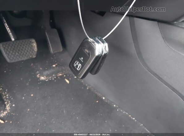 5FNYF6H01HB050072 2017 HONDA PILOT White Dashboard view