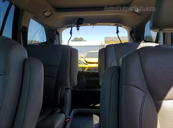 5FNYF6H01HB079863 2017 HONDA PILOT Blue Հետևի նստատեղերի տեսք
