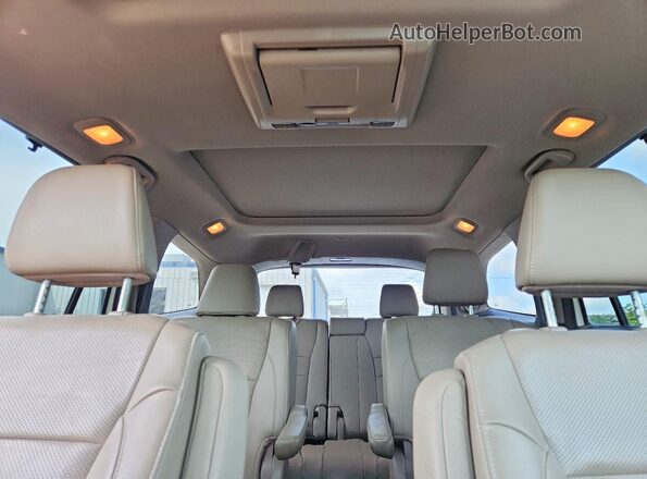 5FNYF6H01JB030183 2018 HONDA PILOT White 