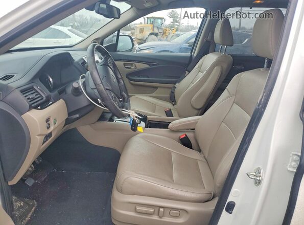 5FNYF6H01JB036372 2018 HONDA PILOT White Սալոնի դիմացի տեսք