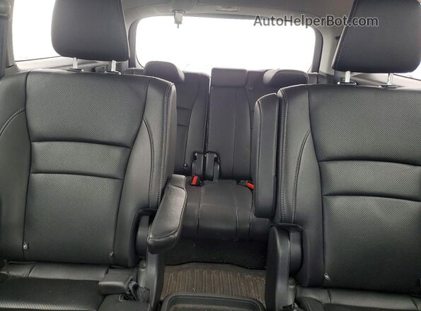 5FNYF6H01LB030039 2020 HONDA PILOT Silver Rear seats view