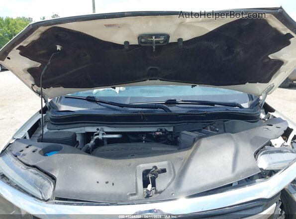 5FNYF6H02JB069493 2018 HONDA PILOT White Вид ззаду