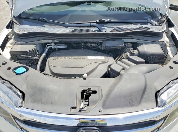 5FNYF6H05HB104943 2017 HONDA PILOT White Vista del compartimento del motor