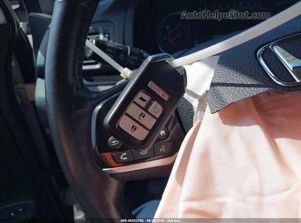 5FNYF6H05LB019884 2020 HONDA PILOT White Dashboard view