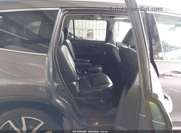 5FNYF6H06KB069062 2019 HONDA PILOT Gray VIN կոդի պիտակի տեսք