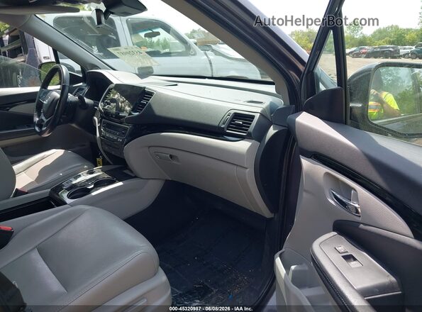 5FNYF6H08KB015763 2019 HONDA PILOT Gray Front interior view