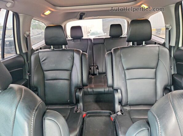 5FNYF6H09KB000107 2019 HONDA PILOT White უკანა სავარძლების ხედი