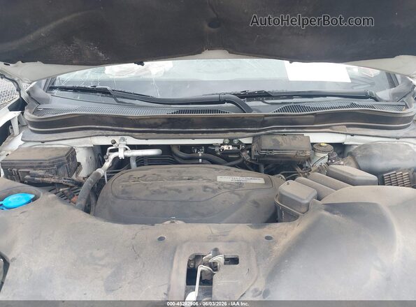 5FNYF6H0XJB005458 2018 HONDA PILOT Белый Вид сзади