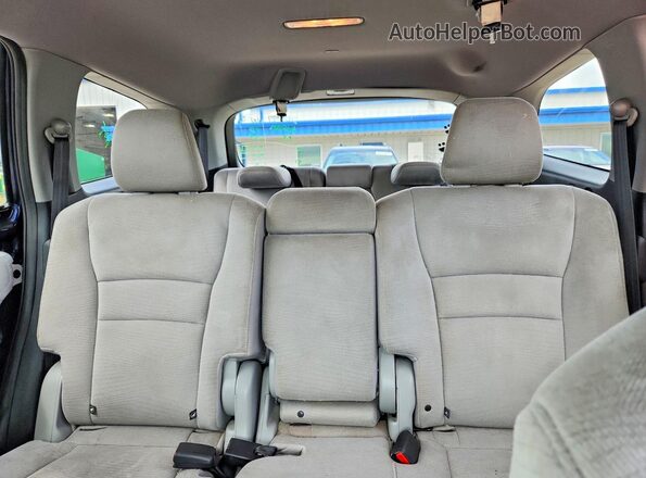 5FNYF6H39JB051972 2018 HONDA PILOT Blue Հետևի նստատեղերի տեսք
