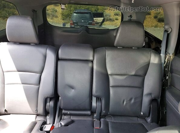 5FNYF6H48KB007567 2019 HONDA PILOT Black Rear seats view