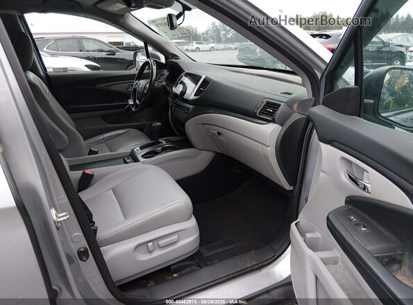 5FNYF6H52JB047330 2018 HONDA PILOT Silver 