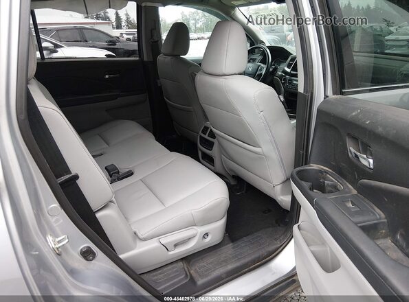 5FNYF6H52JB047330 2018 HONDA PILOT Silver 