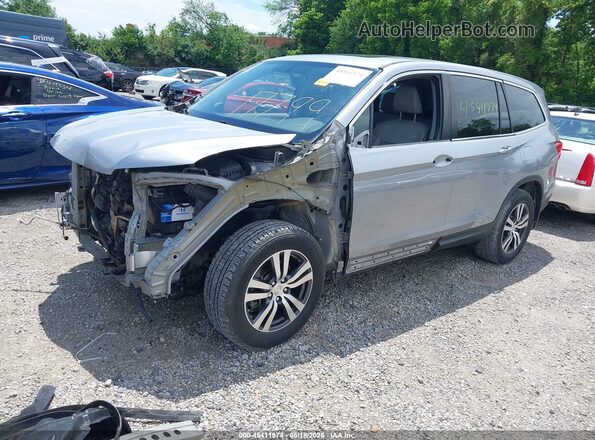 5FNYF6H56HB034476 2017 HONDA PILOT Silver Vista tres cuartos delantera izquierda