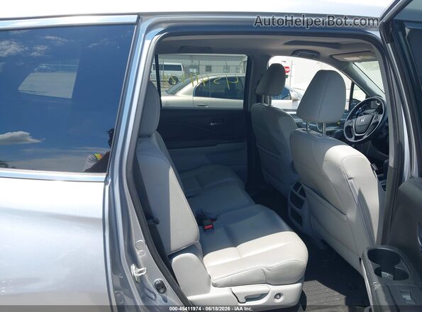 5FNYF6H56HB034476 2017 HONDA PILOT Silver Vista de la etiqueta del VIN