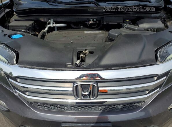 5FNYF6H58JB026529 2018 HONDA PILOT Gray ძრავის განყოფილების ხედი