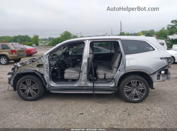 5FNYF6H58KB019498 2019 HONDA PILOT Silver Вид задньої частини салону