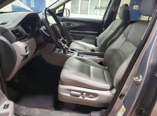 5FNYF6H5XKB096518 2019 HONDA PILOT Silver 