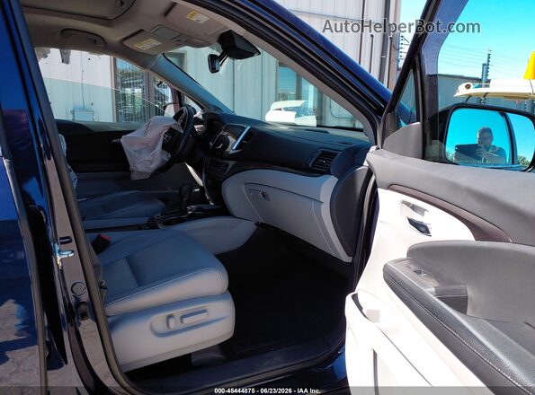 5FNYF6H61JB043360 2018 HONDA PILOT Blue Widok wnętrza z przodu