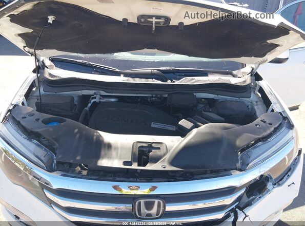 5FNYF6H63JB061407 2018 HONDA PILOT White უკანა ხედი