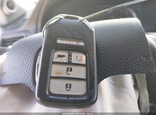 5FNYF6H63JB061407 2018 HONDA PILOT White წინა პანელის ხედი