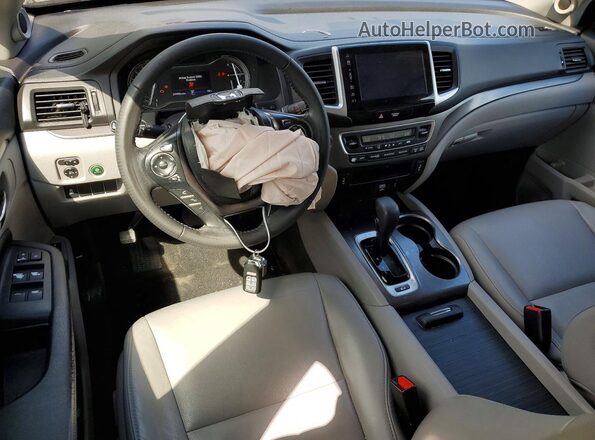 5FNYF6H74JB053924 2018 HONDA PILOT Blue Dashboard view