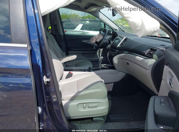 5FNYF6H82HB049664 2017 HONDA PILOT Blue Widok wnętrza z przodu