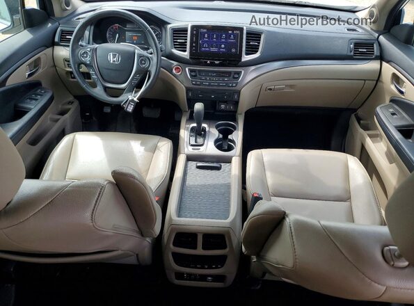 5FNYF6H84JB022522 2018 HONDA PILOT White Вид панелі приладів