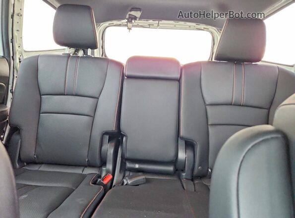 5FNYF6H87NB077875 2022 HONDA PILOT White უკანა სავარძლების ხედი