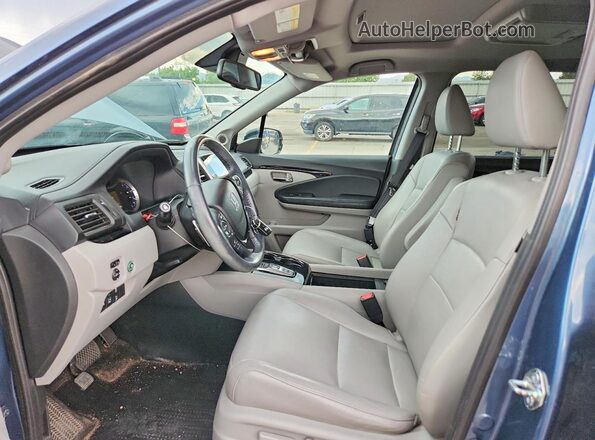 5FNYF6H92HB065887 2017 HONDA PILOT Teal Widok wnętrza z przodu
