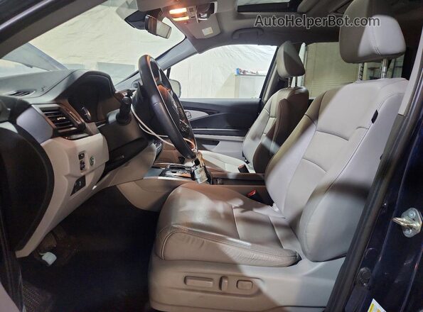 5FNYF6H94LB012083 2020 HONDA PILOT Синий Вид салона спереди