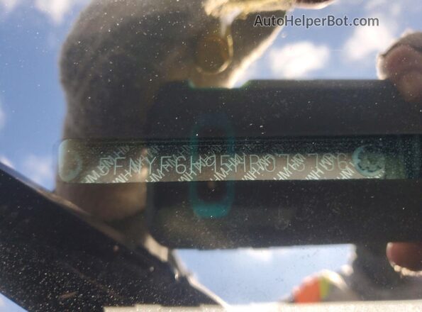 5FNYF6H95HB076706 2017 HONDA PILOT Silver VIN sticker view