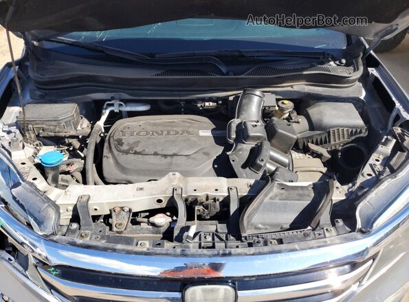 5FNYF6H95HB076706 2017 HONDA PILOT Silver Engine compartment view