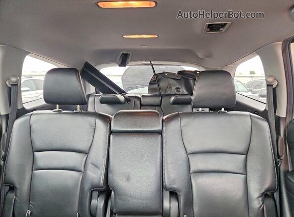 5FNYF6H97HB074780 2017 HONDA PILOT White Rear seats view