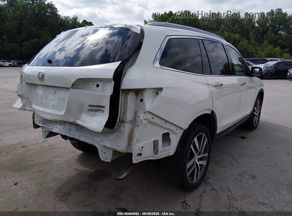 5FNYF6H97HB077050 2017 HONDA PILOT White Задня права чверть